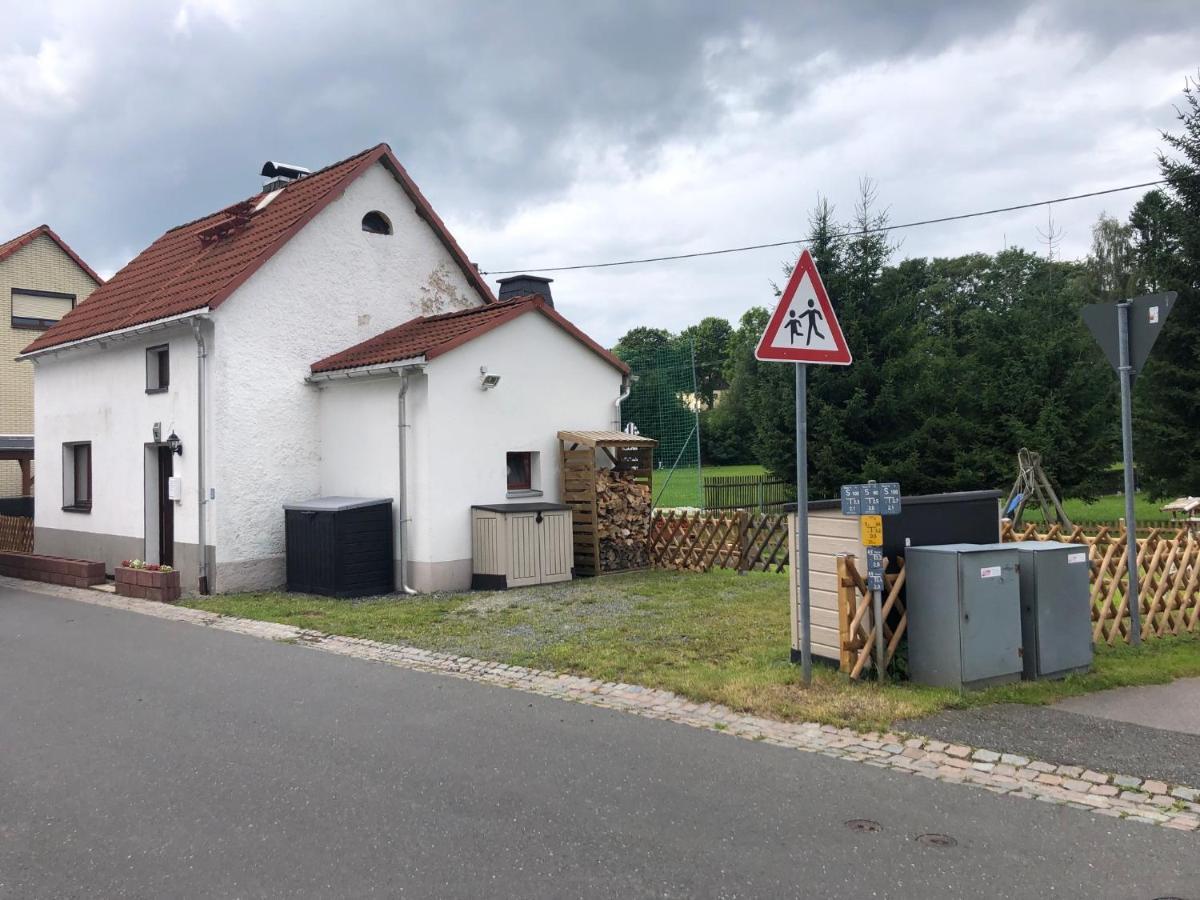 Saidenbachhaus Villa Grosshartmannsdorf ภายนอก รูปภาพ
